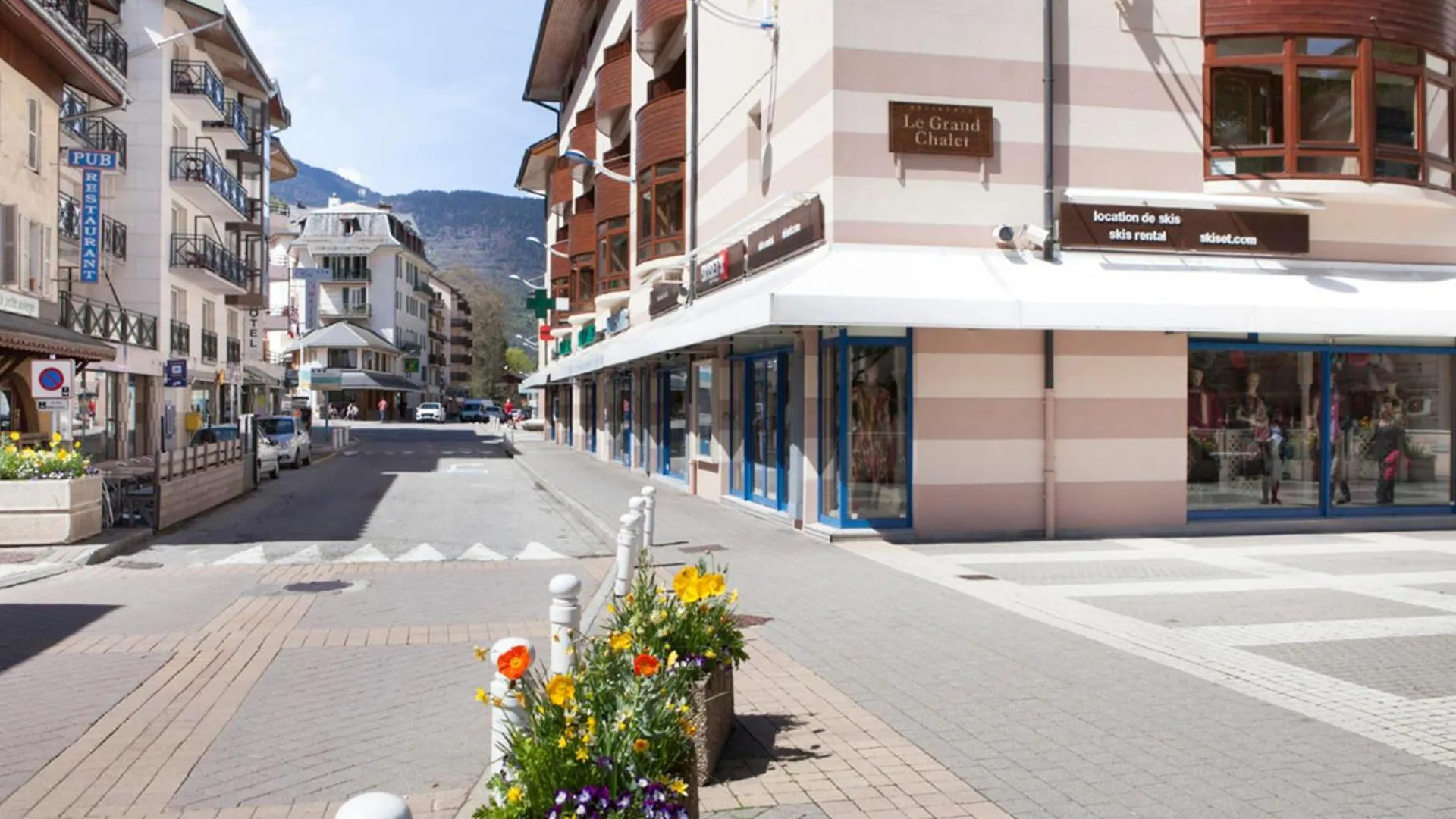 Appartement Studio Equipe Avec Balcon, Wifi Et Animaux Admis - Fr-1-512-184 Brides-les-Bains