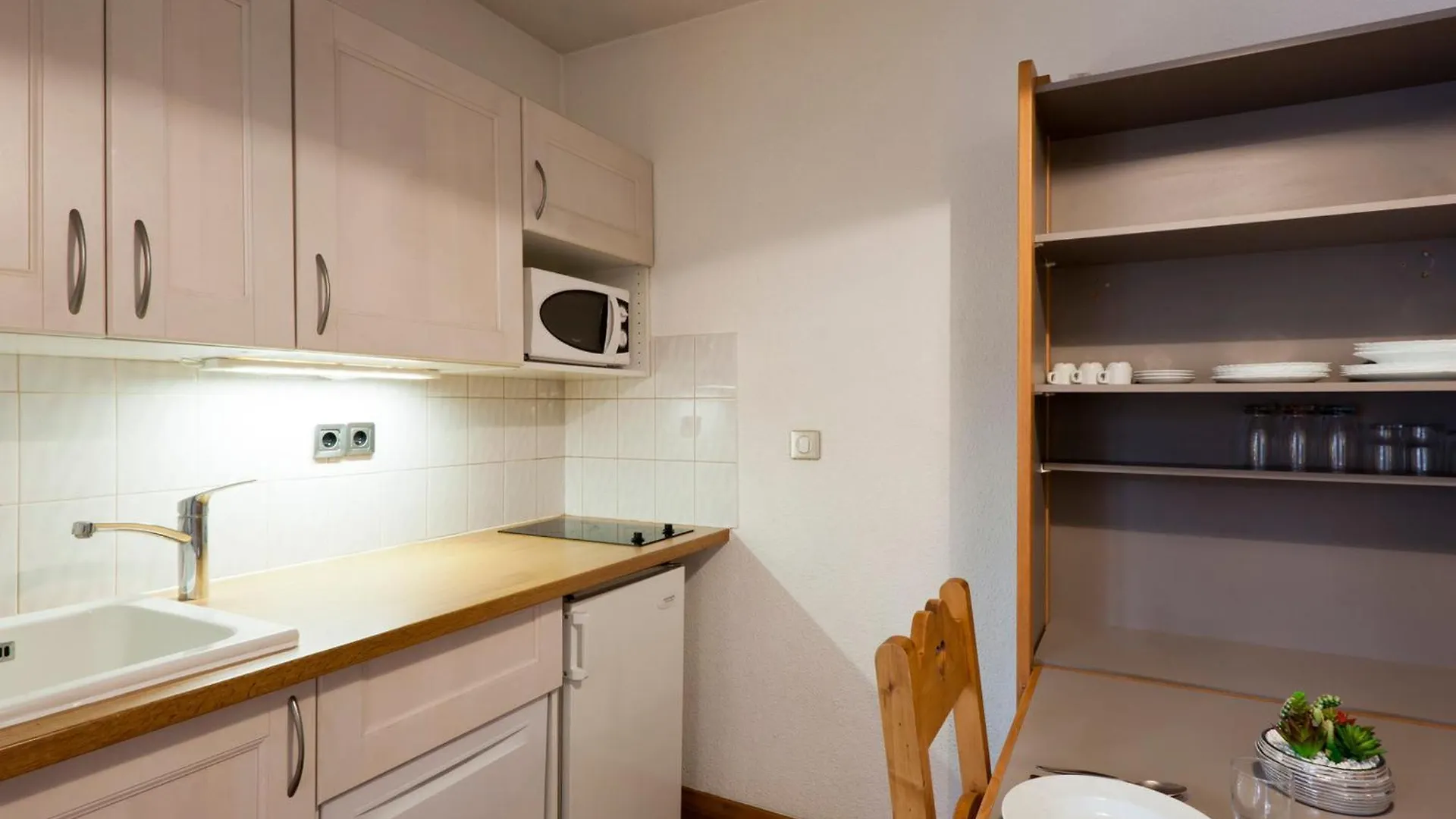 Apartment Studio Equipe Avec Balcon, Wifi Et Animaux Admis - Fr-1-512-184 Brides-les-Bains